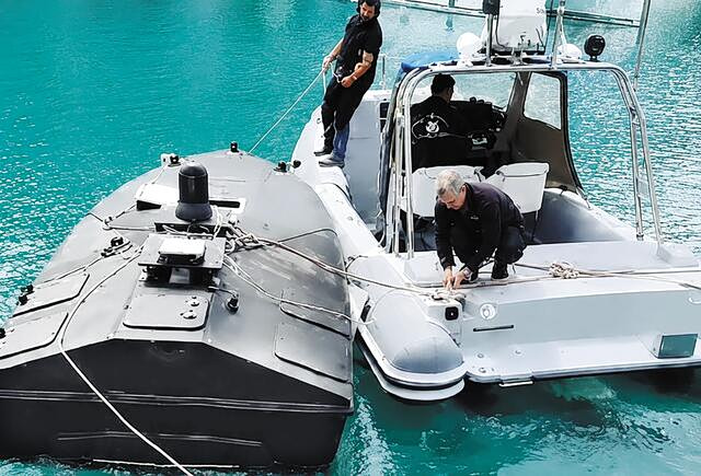 ναυτικό drone Λευκάδα πλωτό κομμάτι με GPS