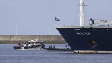 MV Hondius χανταϊός μέλος πληρώματος σε καραντίνα
