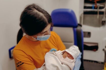 νεογέννητο Ρόδο ΠΑΓΝΗ μεταφορά 4 ημερών
