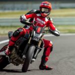 Ducati Hypermotard 698 Mono Nera με μονοκύλινδρο