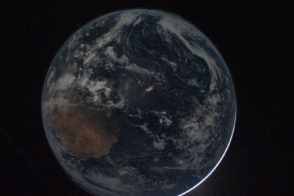 φωτογραφίες Artemis II Γη και Σελήνη