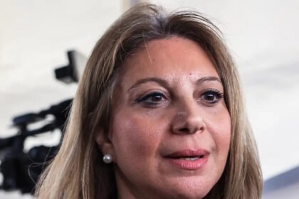Μαρία Καρυστιανού ανακοίνωση κόμμα Μάιος