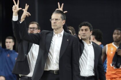 Βαλένθια Μπασκόνια παιχνίδι 30ή αγωνιστική