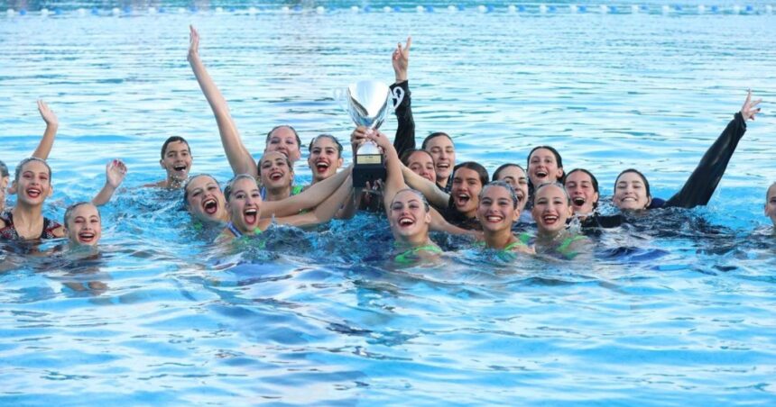 ΑΟΑ Υάδες καλλιτεχνική κολύμβηση στο ΟΑΚΑ με κύπελλο