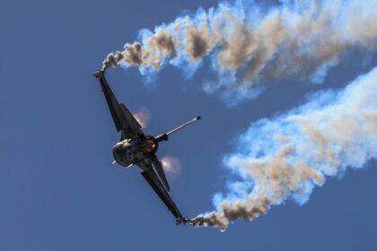 Επίδειξη Πολεμική Αεροπορία Φλοίσβο με Rafale και Spitfire