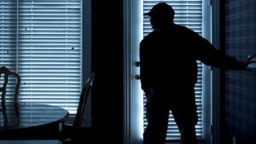 πυροβόλησε διαρρήκτη Νέο Ρύσιο δικαστήριο