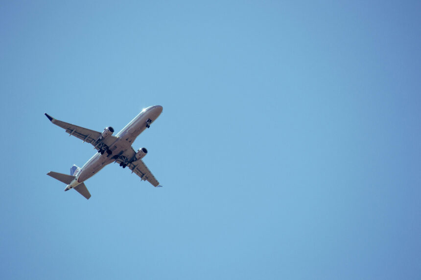 Qantas εκτρέπει πτήση στην Ταϊτή - περιστατικό με επιβάτη