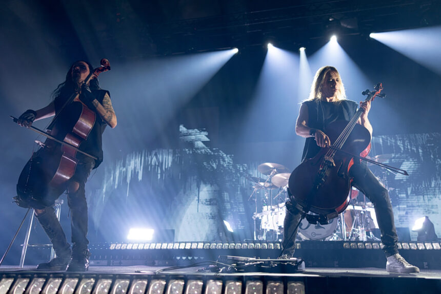 Metallica ΟΑΚΑ σεισμογράφος και κοινό