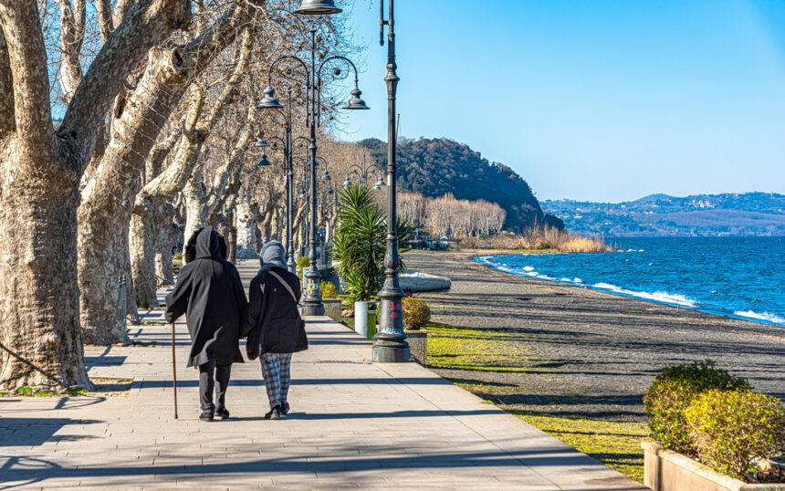 Μπιάνκα Σενσόρι αποκαλυπτική εμφάνιση Λος Άντζελες