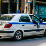 τρύπα στον τοίχο σε μεσιτικό στη Θεσσαλονίκη