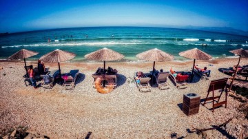 τουρίστας χωρίς ξαπλώστρα στην Κω ξαπλώστρα Κω