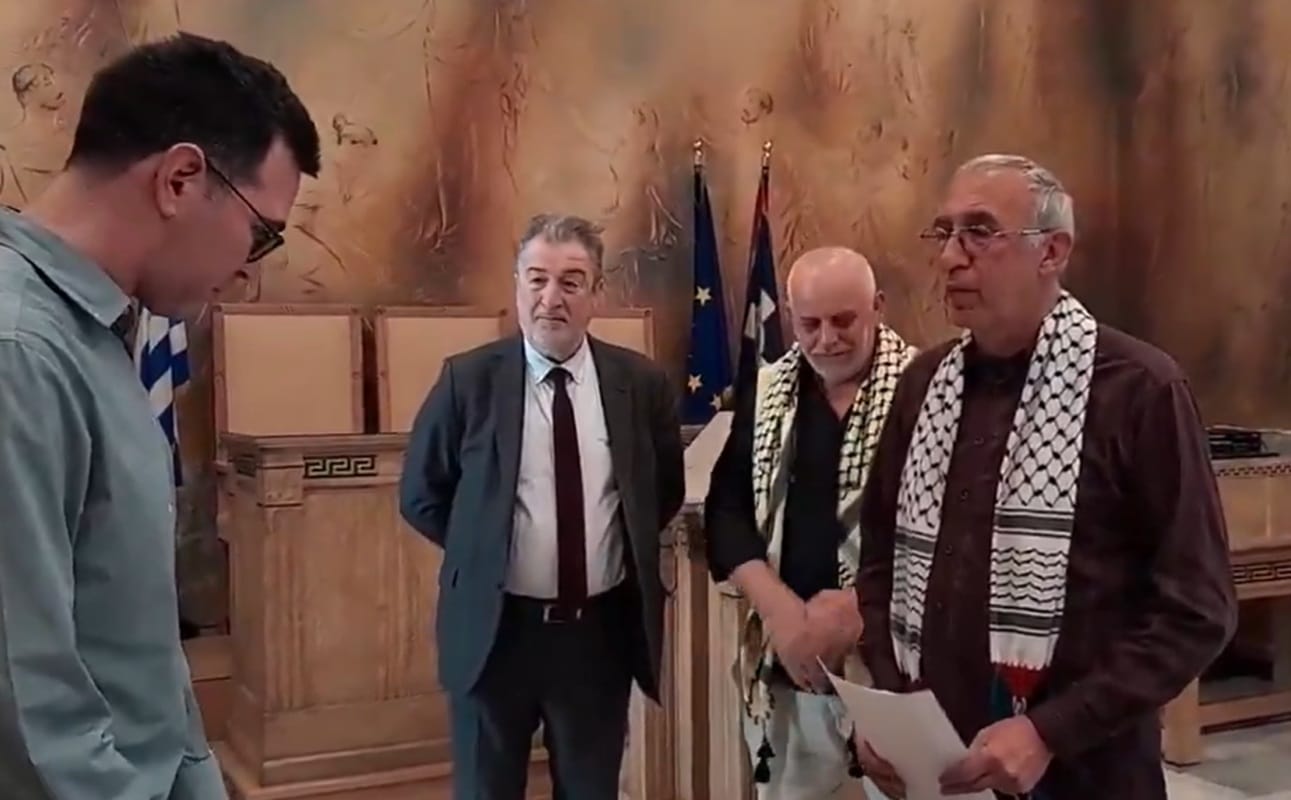 ορκωμοσία Πέτρου Κωνσταντίνου στο Δημαρχείο Αθήνας