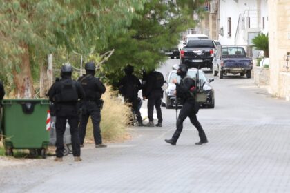 Άφιξη 19 Ελλήνων Global Sumud Flotilla στο Ελευθέριος Βενιζέλος