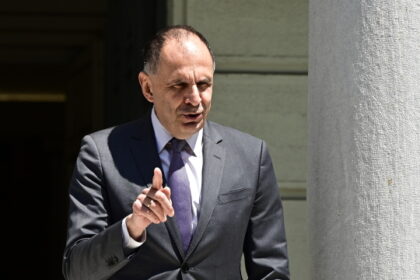 κρατηση δύο Ελλήνων στην Κωνσταντινούπολη