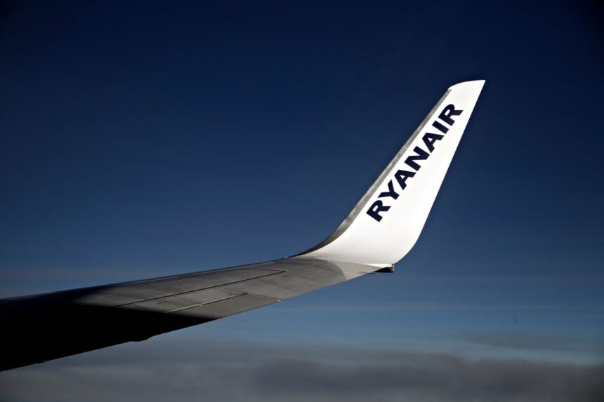 Ryanair Θεσσαλονίκη βάση 2026 μείωση θέσεων