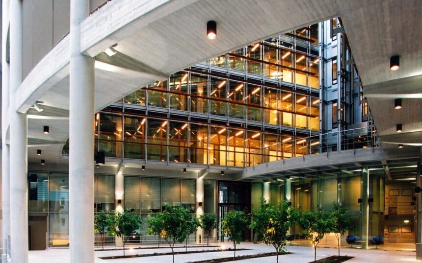 ΓΕΚ ΤΕΡΝΑ επενδυτική βαθμίδα S&P Moody’s