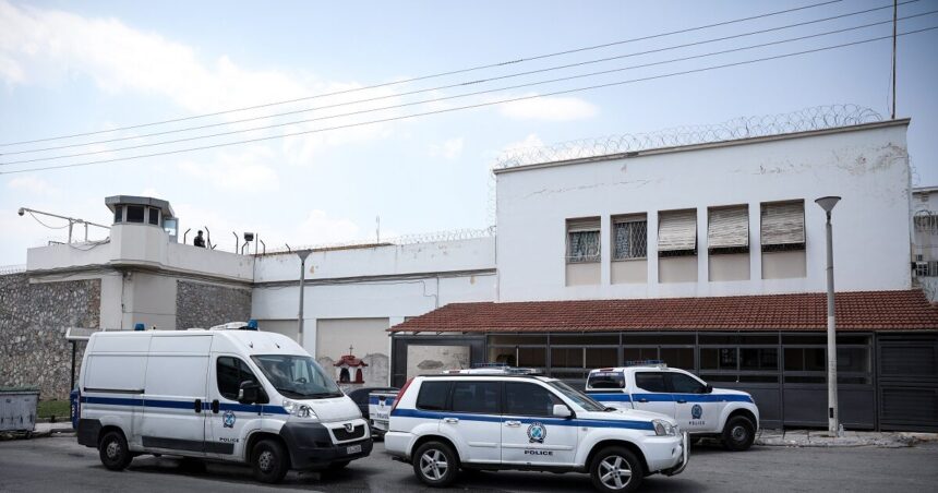 Βίντεο φυλακές Κορυδαλλού δείχνουν ξυλοδαρμούς εκβιασμούς