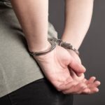 Σύλληψη 68χρονης για απάτη οικοπέδου
