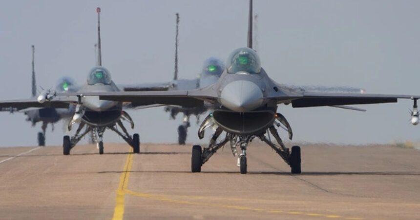 τουρκικά F-16 CN-235 πάνω από Αιγαίο