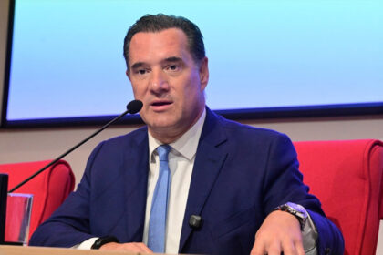 Άδωνις Γεωργιάδης νοσηλευτές ΕΣΥ μήνυμα