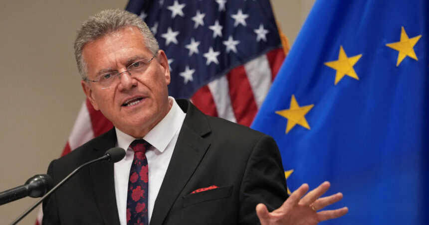 Σέφκοβιτς Γκριρ δασμοί αυτοκινήτων συνάντηση Παρίσι