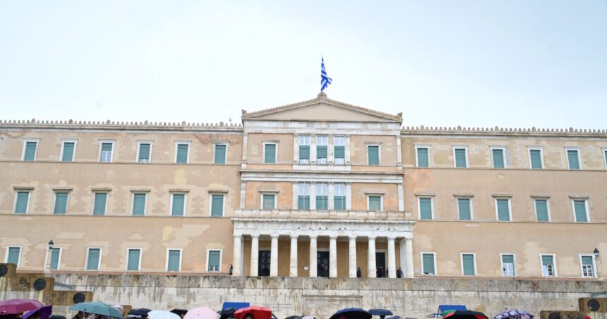 καιρός 24/5/2026 συννεφιά βροχές