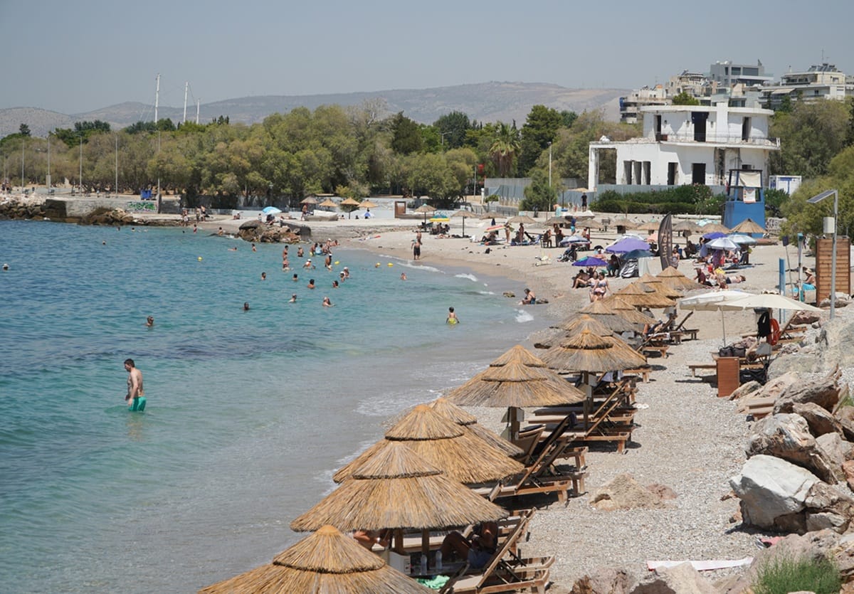 Έλληνες κάνουν οικονομικές διακοπές τάση εξοικονόμησης διακοπές