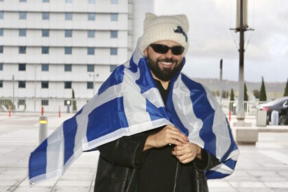 Ακύλας Eurovision 2026 με την ελληνική σημαία