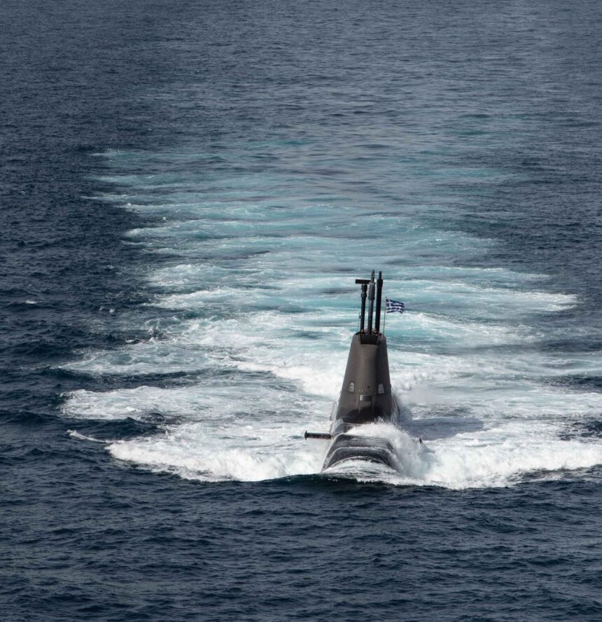 Υποβρύχιο Παπανικολής μπλεγμένο σε δίχτυα στις Κυκλάδες