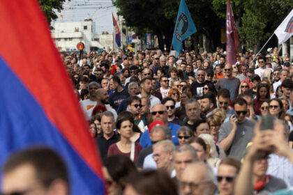 90χρονος παρασύρθηκε έξω Νομική Βελιγράδι