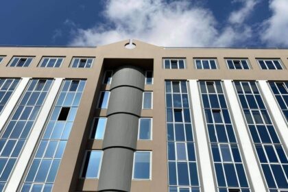 εισαγωγή attica στο Χρηματιστήριο Euronext Athens