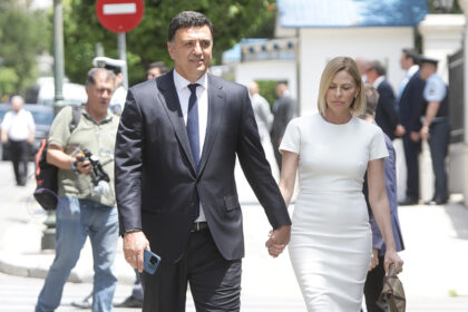Τζένη Μπαλατσινού ευχές για τα γενέθλια του Βασίλη Κικίλια