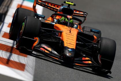 McLaren MCL40 pole position με Norris