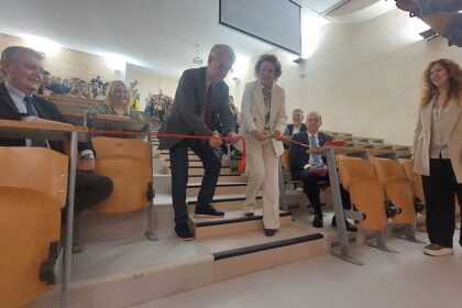 Αμφιθέατρο ΑΠΘ για εικονικές δίκες και Κοινοβούλιο