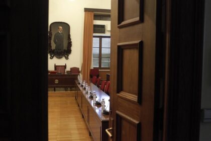 ΕΥΠ υποκλοπές: Δεμίρης και Τζαβέλλας στην Επιτροπή