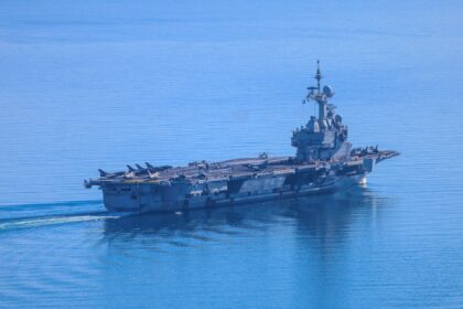 Σαρλ ντε Γκολ κατευθύνεται προς Ερυθρά Θάλασσα