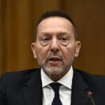 Στουρνάρας επενδύσεις σε ενέργεια και υποδομές
