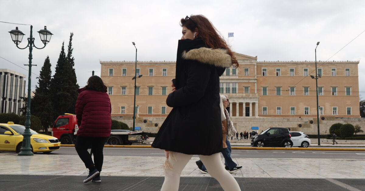 Χειμωνιάτικος καιρός στην Ελλάδα με βροχές και ισχυρούς ανέμους