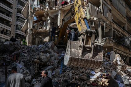 Ισραηλινά πλήγματα νότια της Βηρυτού εικόνα