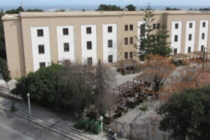 παρουσίαση ξενόγλωσσου προπτυχιακού προγράμματος στη Ρόδο