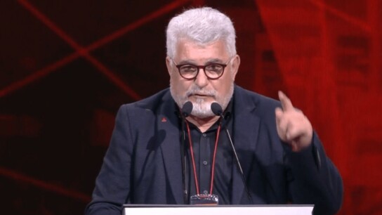 Θύμιος Γεωργόπουλος παραιτείται και συντάσσεται με Τσίπρα