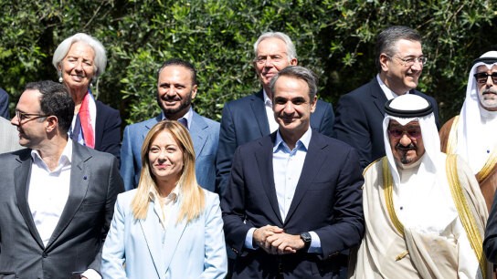 Μητσοτάκης στο Costa Navarino συναντήσεις