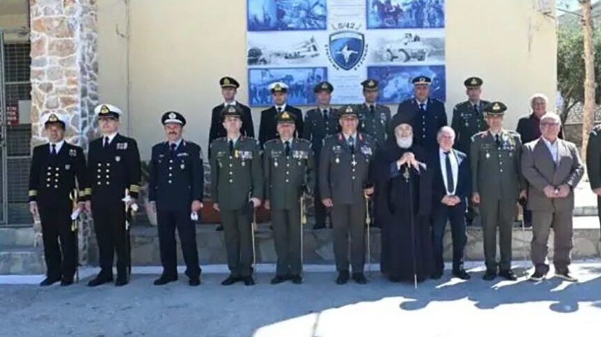 Τελετή αλλαγής διοίκησης 5/42 Σύνταγμα Ευζώνων