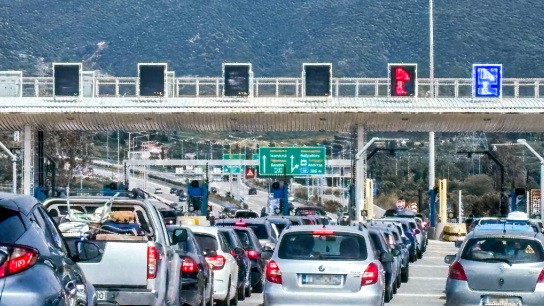 επιστροφή εκδρομέων Πρωτομαγιάς στην εθνική οδό