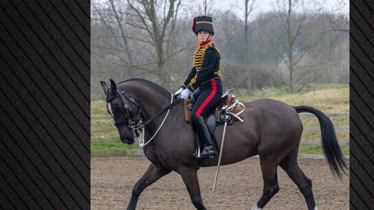 Κιάρα Σάλιβαν αναβάτρια King’s Troop