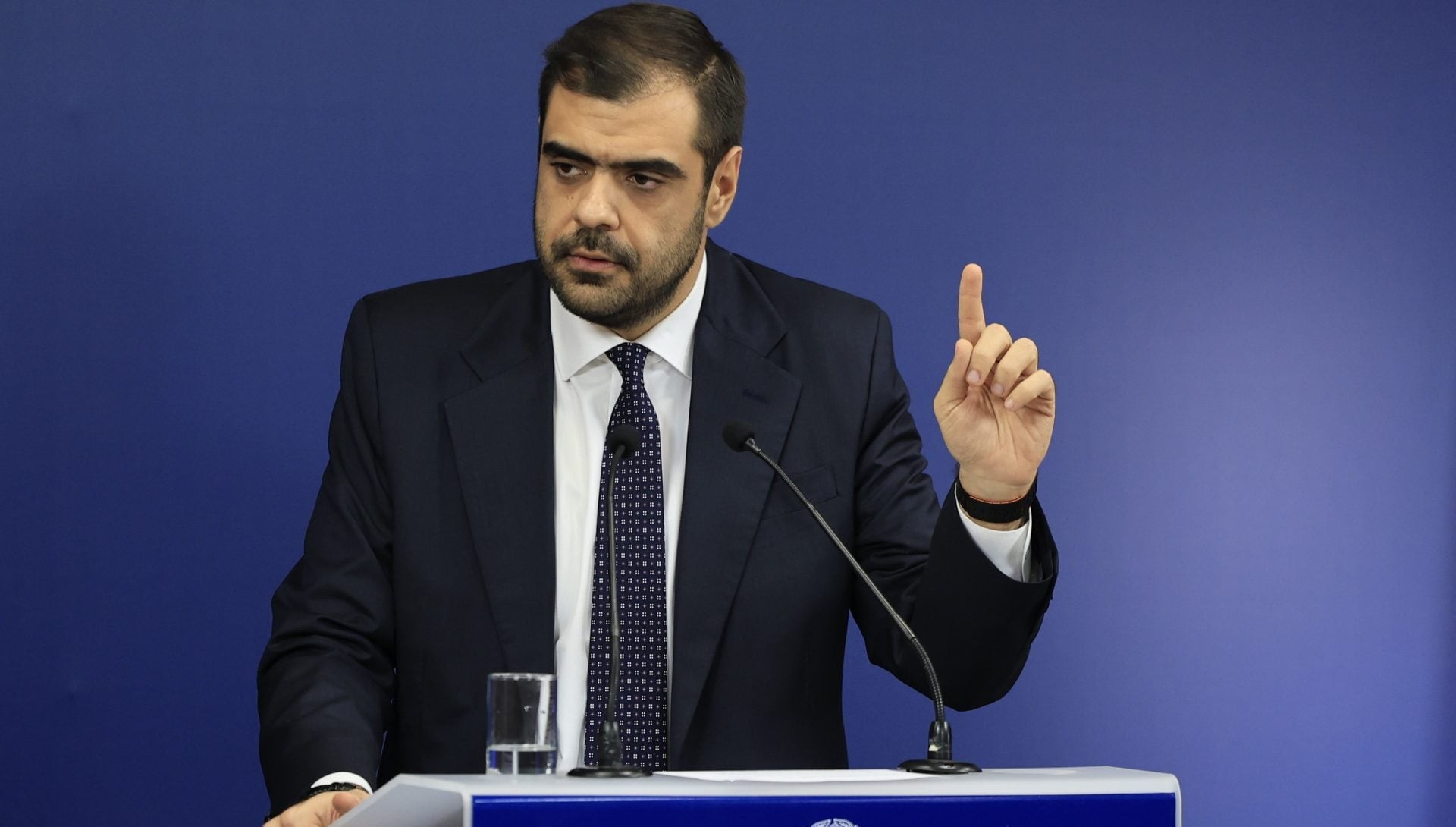 αντιπαράθεση για τις τράπεζες Μαρινάκης Τσίπρας