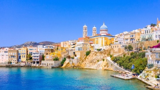 κρατήσεις τελευταίας στιγμής στην Ελλάδα και Ισπανία