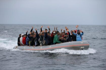 Διάσωση λέμβων νότια της Κρήτης