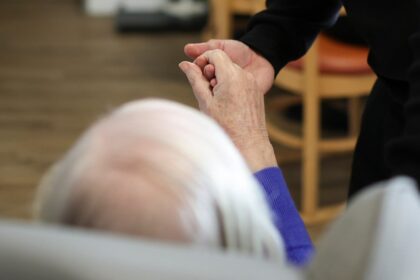 τηλεφωνική απάτη Άρτα ηλικιωμένη 14.500 ευρώ