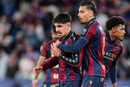 Λεβάντε Οσασούνα νίκη 3-2 γκολ 90 λεπτό
